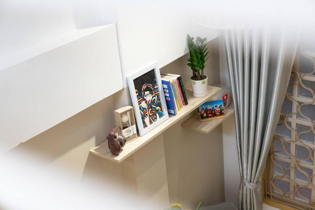 Holly Hideaway-cozy Nest -balcony- Center Căn hộ Hà Nội